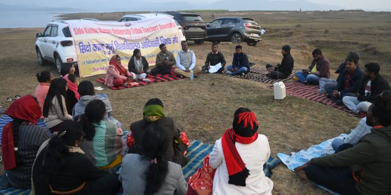 SKMU_Adiwasi आदिवासी शोधार्थियों को परेशान कर रही है सिदो कान्हु मुर्मू विश्ववद्यिालय प्रशासन: डा अंजुला